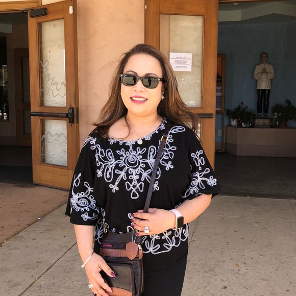 Meet your Posher, Melanie - Picture 1 of 1